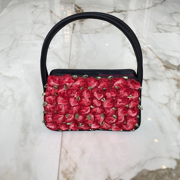 Julie Feldman evening bag, beautiful bouquet de roses, unique piece of art. - Picture 2 of 6